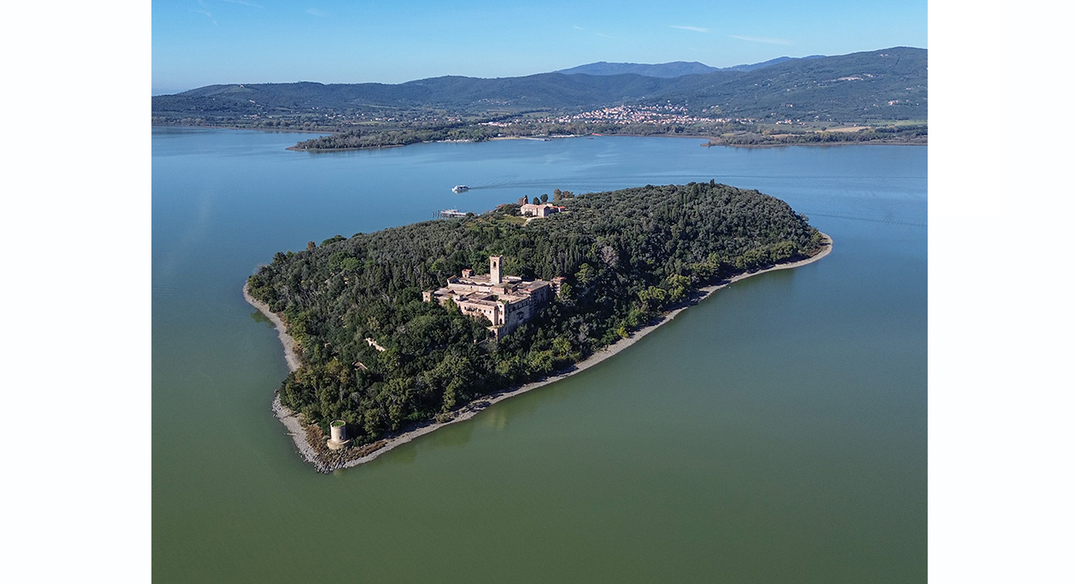 ISOLA_MAGGIORE_UMBRIAIN_FB.jpg